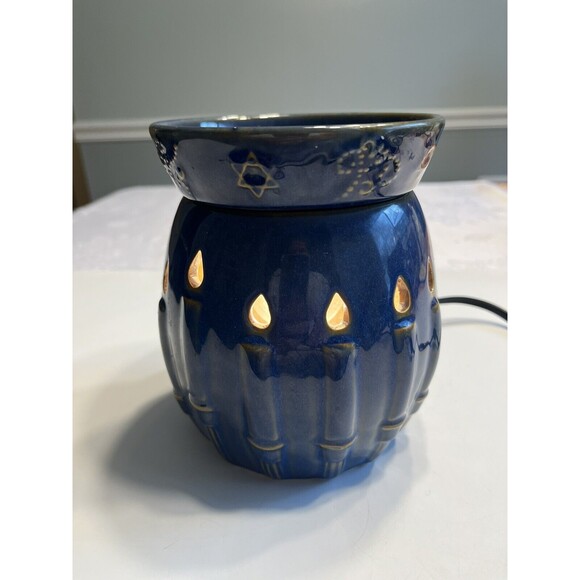 Scentsy Hanukkah Menorah Blue Ceramic Wax Warmer Full Size Retired Tested - Picture 2 of 15